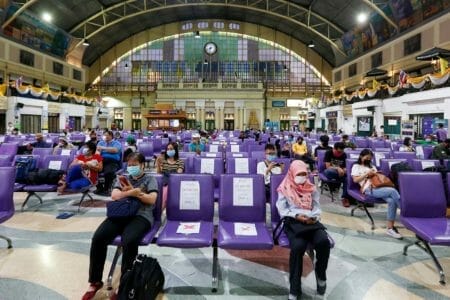 prevent the spread of the covid-19 virus At Hua Lamphong Railway Station